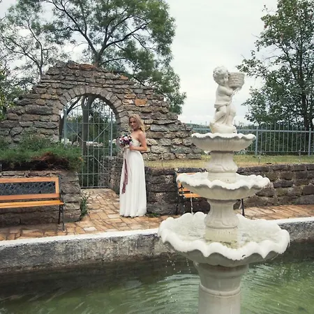 招待所 Seven Hills *